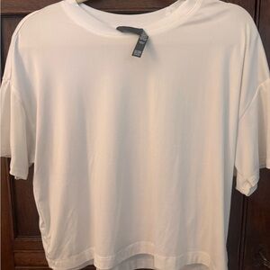 Vuori White Short Sleeve Energy Tee